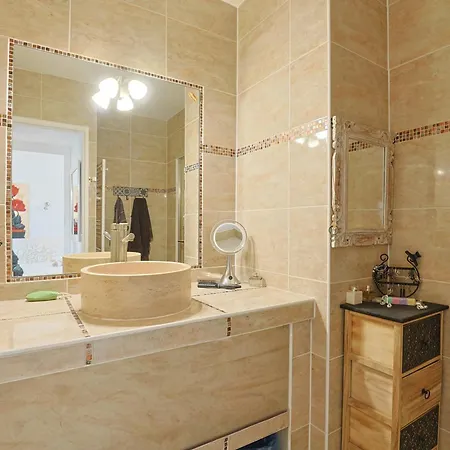 Apartment Emeraude